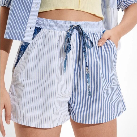 NWT American Eagle Outfitters Blue Striped Clubhouse Shorts Women’s Size Small - Picture 1 of 9